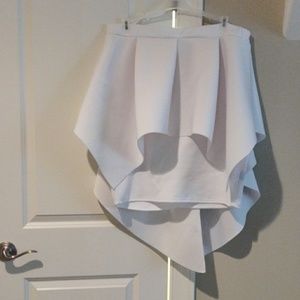 White high-low skirt